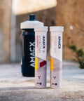 Amacx Hydro Tabs Raspberry Lemon and Piña tubes with an Amacx bidon